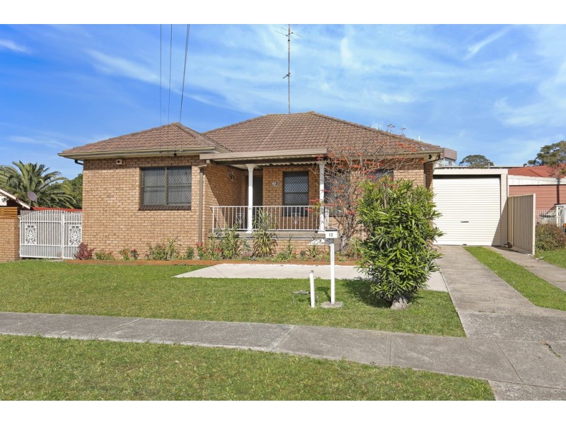 12 First Avenue South, Warrawong NSW 2502