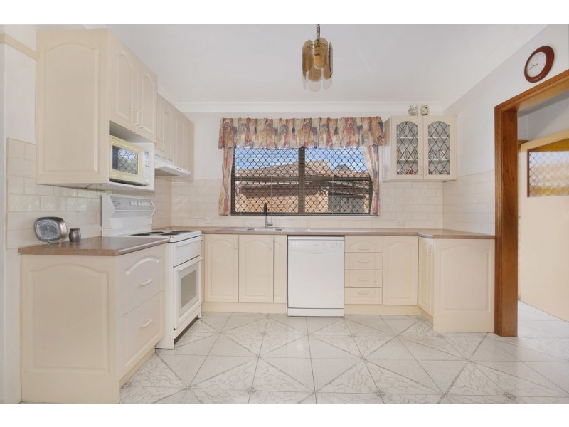 12 First Avenue South, Warrawong NSW 2502