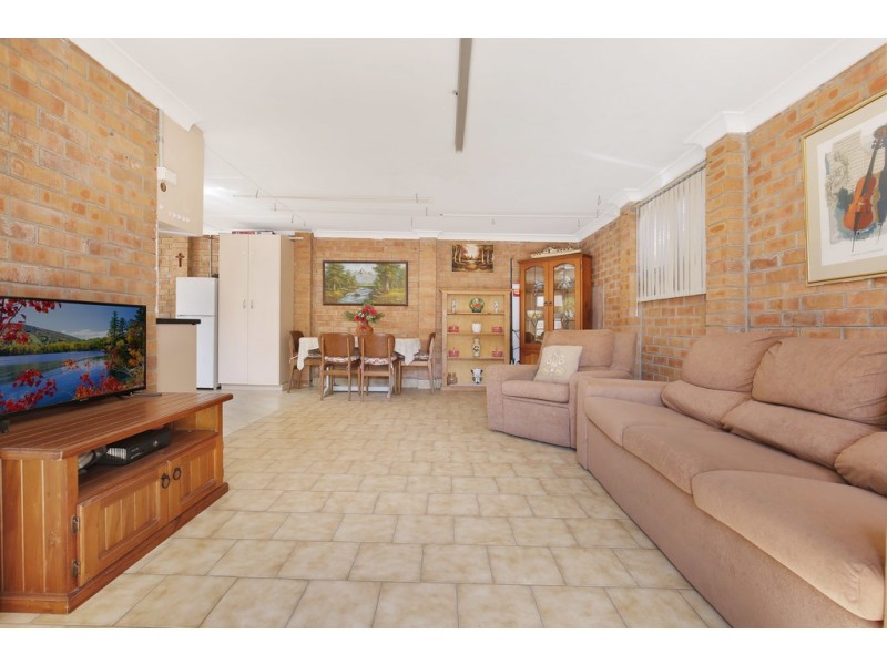 12 First Avenue South, Warrawong NSW 2502