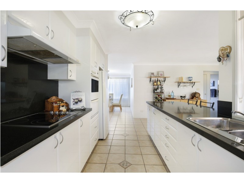 2 Fortescue Court, Albion Park NSW 2527