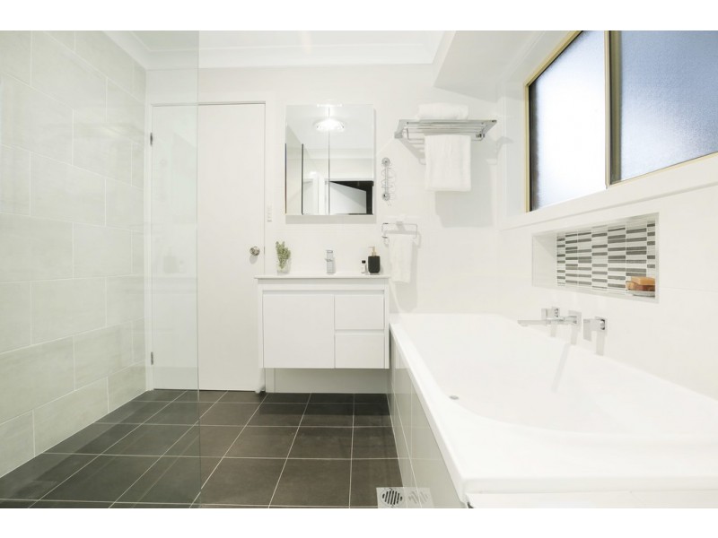 99 Jarrah Way, Albion Park Rail NSW 2527