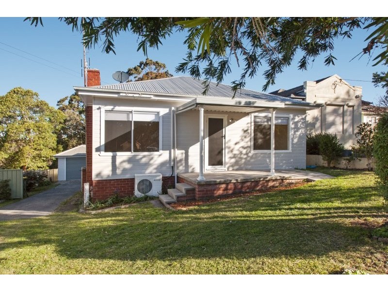 21 Staff Road, Unanderra NSW 2526