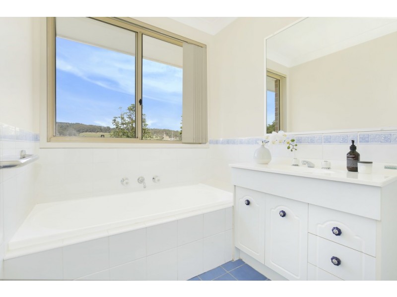 2 Stephens Street, Albion Park NSW 2527