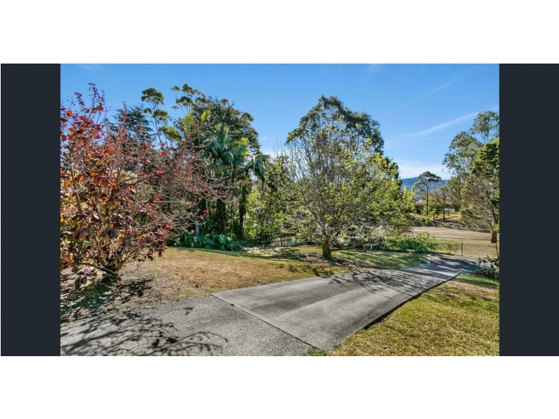 1/8 Bellebrae Avenue, Mount Ousley NSW 2519
