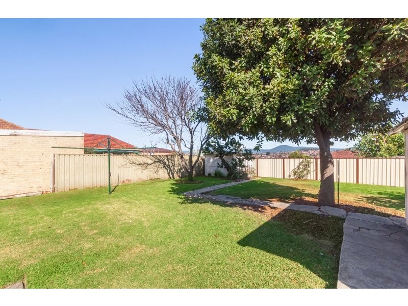 34 Vermont Road, Warrawong NSW 2502