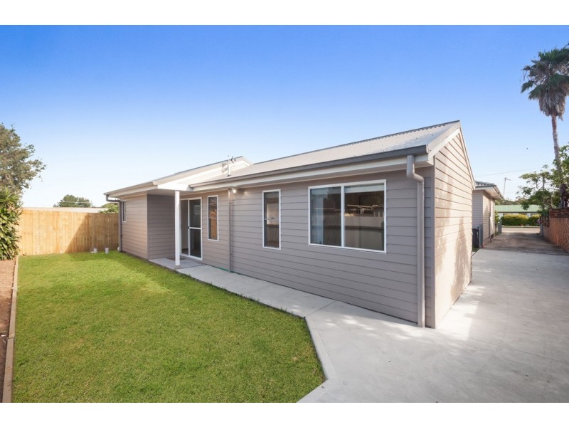 28A Waples Road, Unanderra NSW 2526