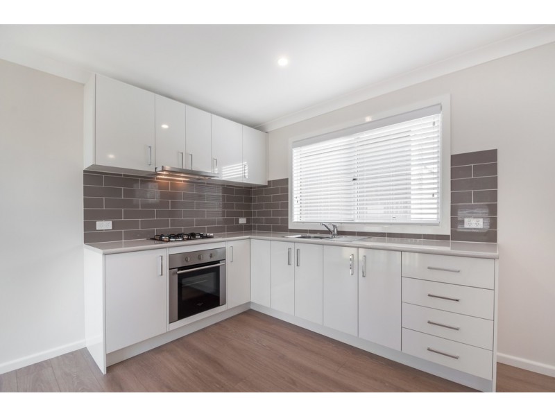 28A Waples Road, Unanderra NSW 2526