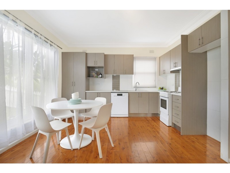 3 Bruce Street, Unanderra NSW 2526