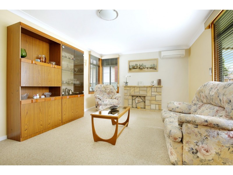 1 Thornbury Avenue, Unanderra NSW 2526