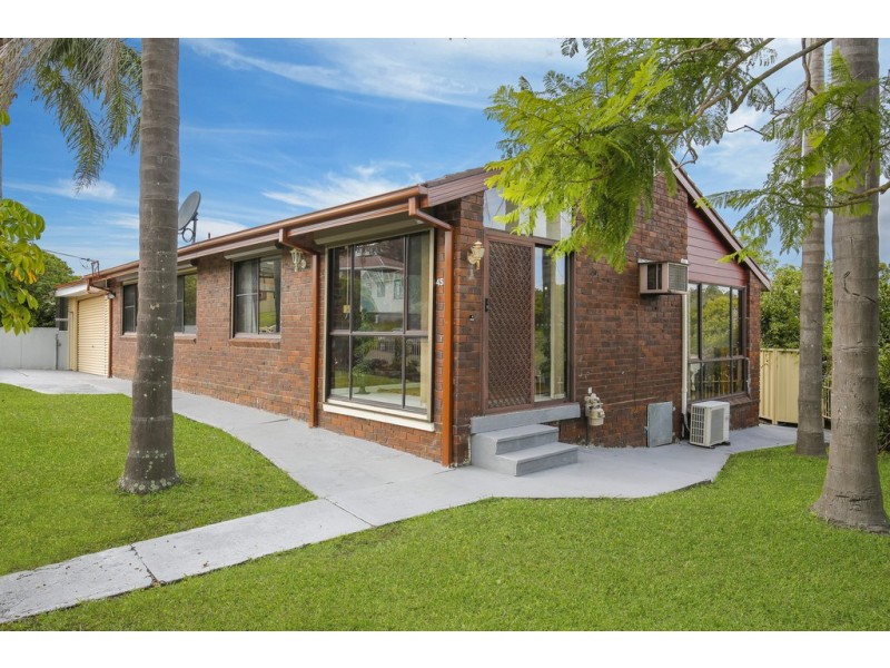 45 Bruce Street, Unanderra NSW 2526