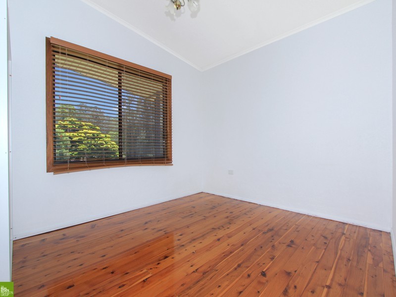 73 Deakin Street, Oak Flats NSW 2529