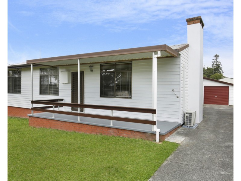 1 Thornbury Avenue, Unanderra NSW 2526