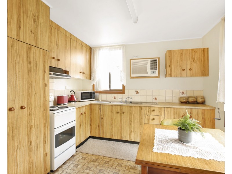 1 Thornbury Avenue, Unanderra NSW 2526