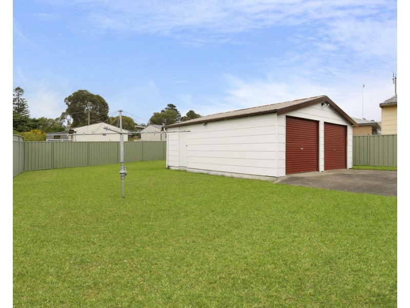 1 Thornbury Avenue, Unanderra NSW 2526