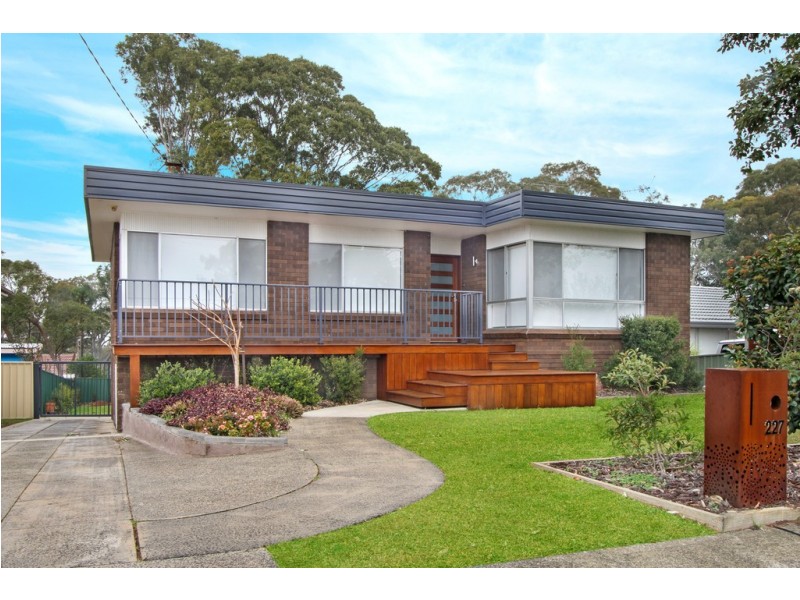 227 Farmborough Road, Farmborough Heights NSW 2526