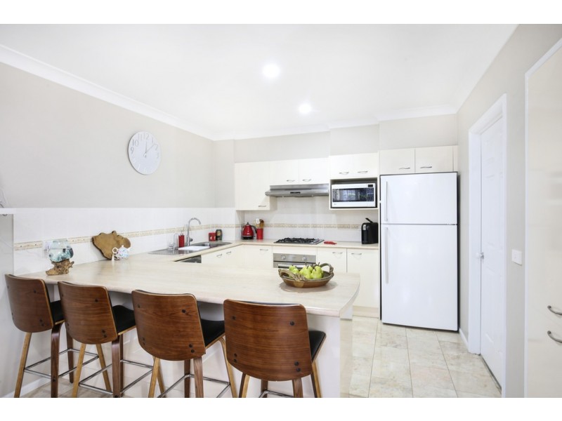 14/4A Tallegalla Street, Unanderra NSW 2526