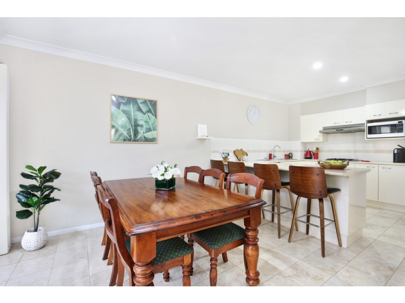 14/4A Tallegalla Street, Unanderra NSW 2526