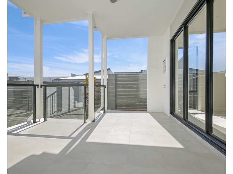 27 The Promontory Drive, Shell Cove NSW 2529
