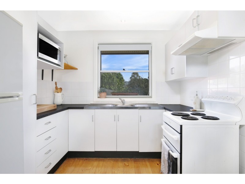 4 Kotara Crescent, Unanderra NSW 2526