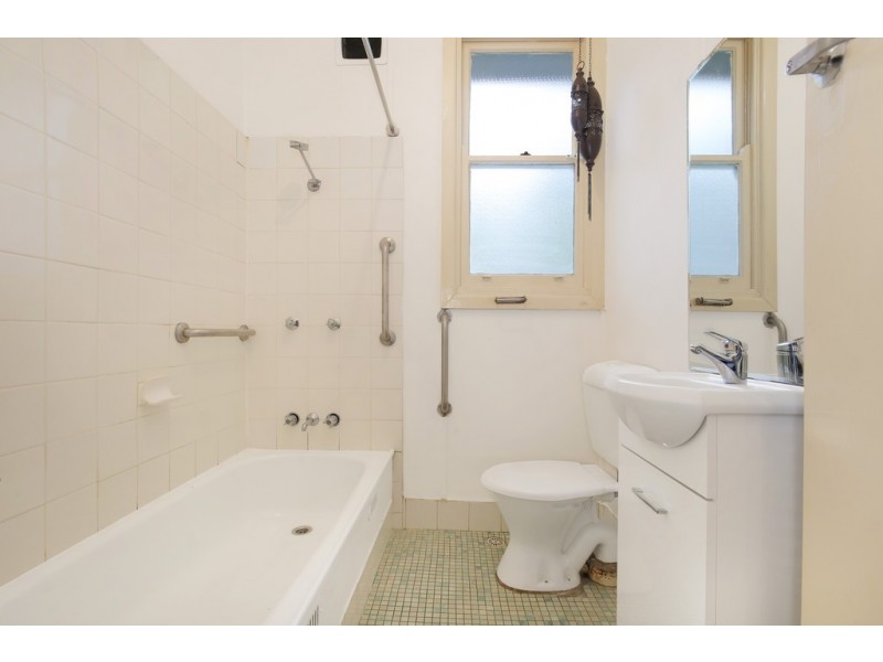 57 Maynes Parade, Unanderra NSW 2526