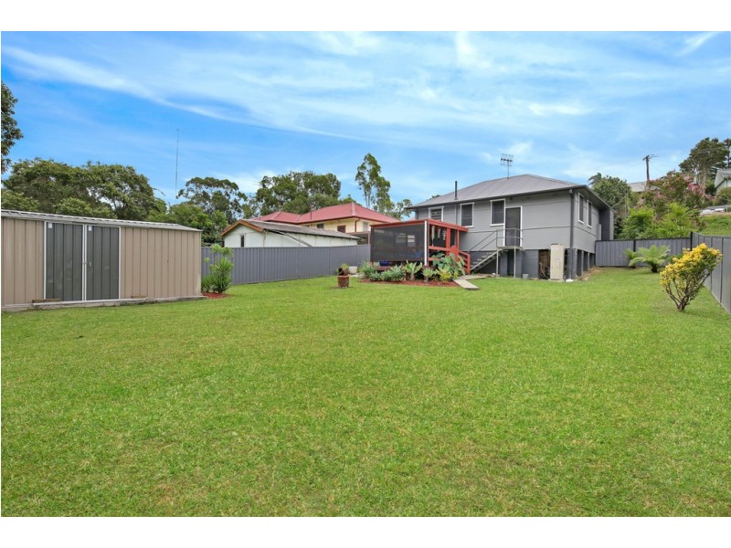 57 Maynes Parade, Unanderra NSW 2526