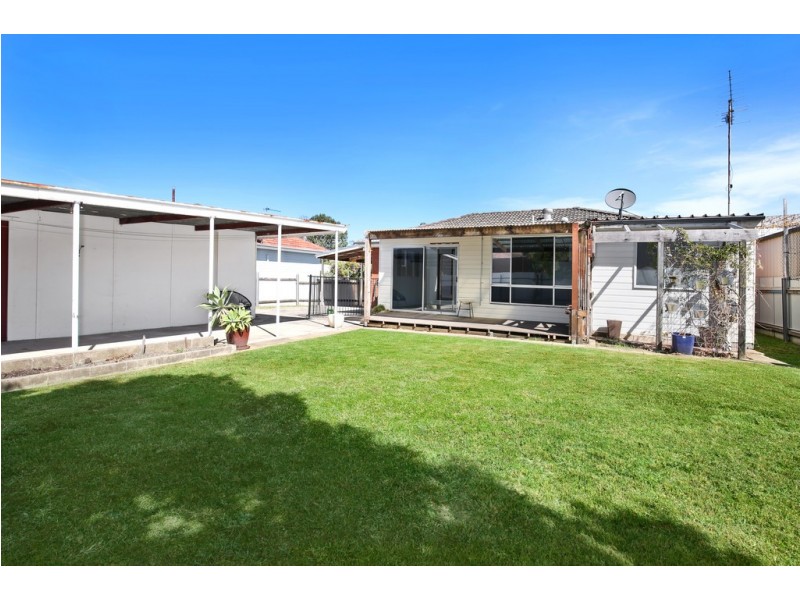 22 Lorking Street, Bellambi NSW 2518