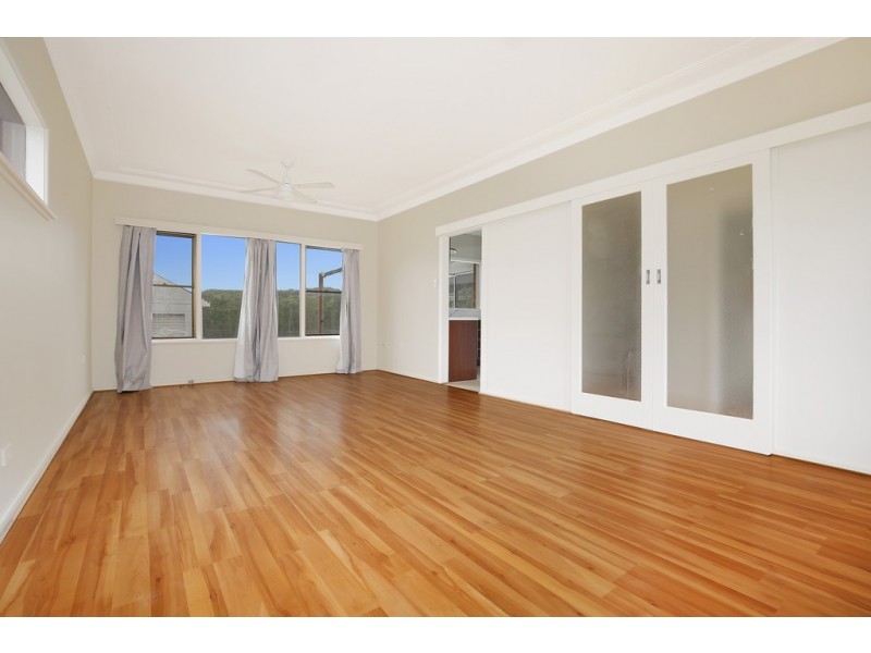 21 Birch Crescent, East Corrimal NSW 2518