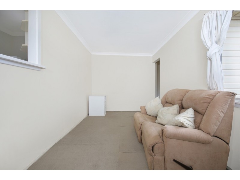 27 London Street, Berkeley NSW 2506
