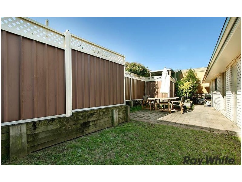 102 Fisher Street, Oak Flats NSW 2529