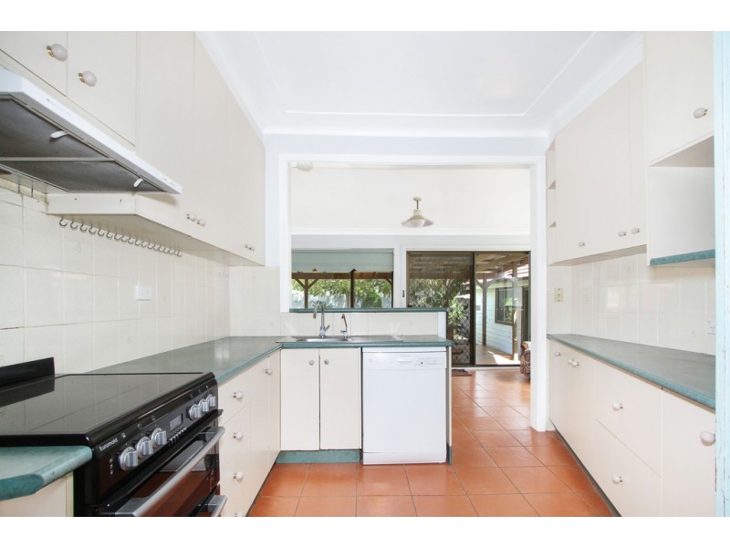 38 Terry Street, Albion Park NSW 2527