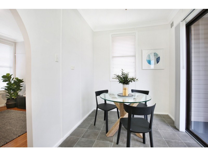 28 Waples Road, Unanderra NSW 2526