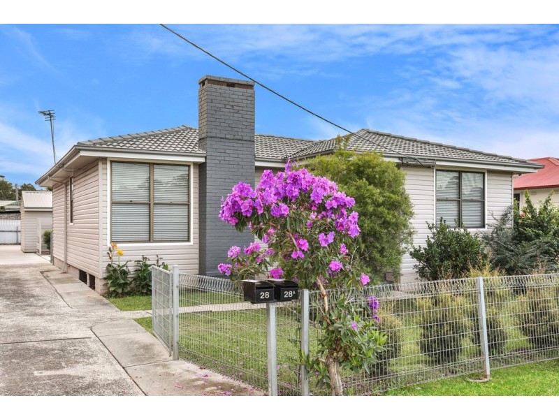 28 Waples Road, Unanderra NSW 2526