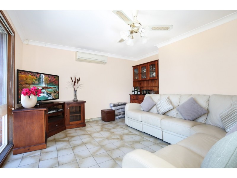 6 Noonga Place, Cordeaux Heights NSW 2526