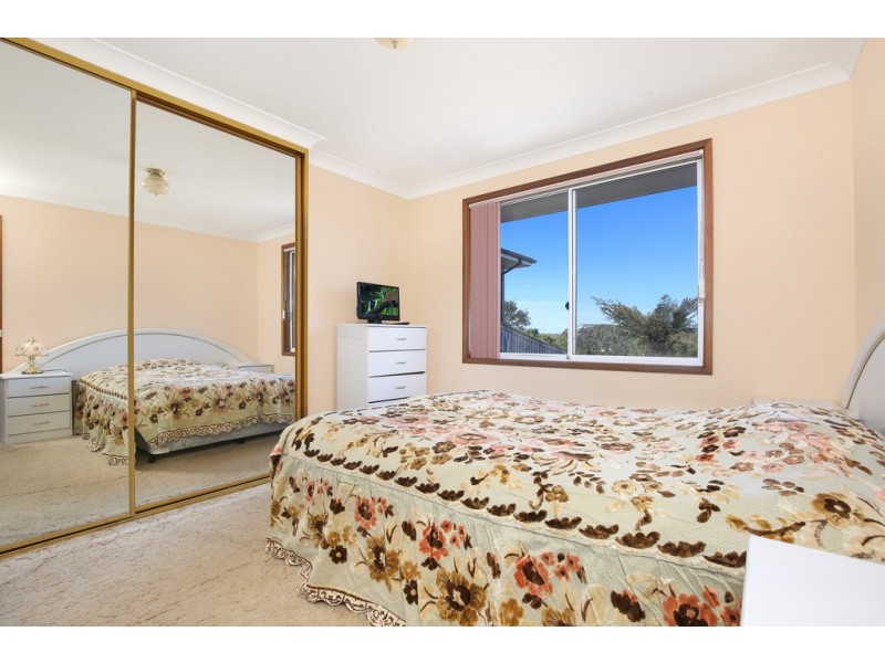 6 Noonga Place, Cordeaux Heights NSW 2526