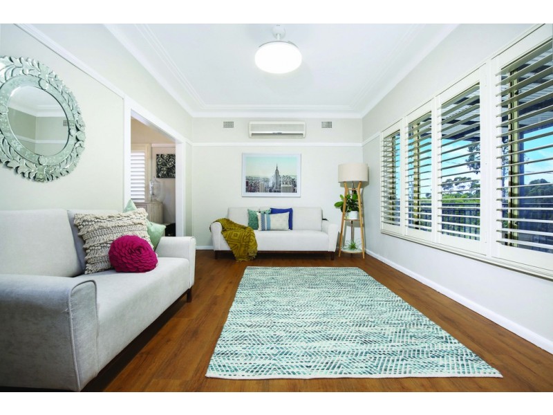 222 Gladstone Avenue, Mount Saint Thomas NSW 2500