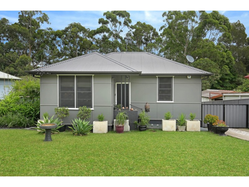 57 Maynes Parade, Unanderra NSW 2526