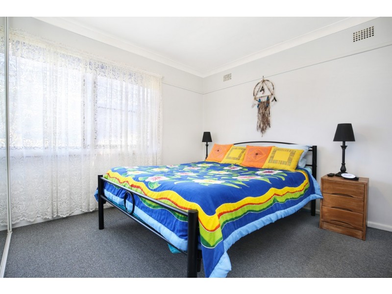 27 Cheshire Street, Berkeley NSW 2506