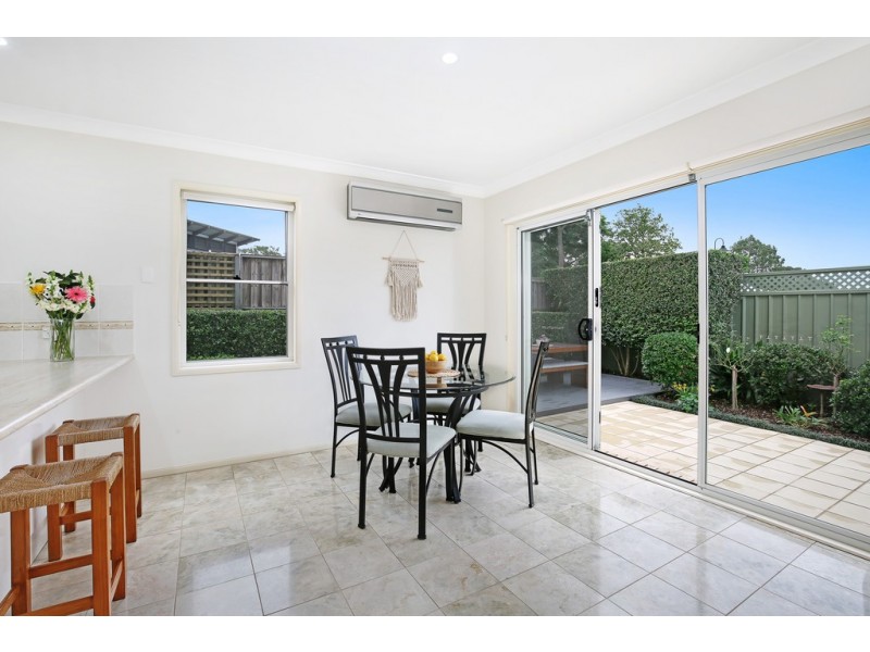 11/4a Tallegalla Street, Unanderra NSW 2526
