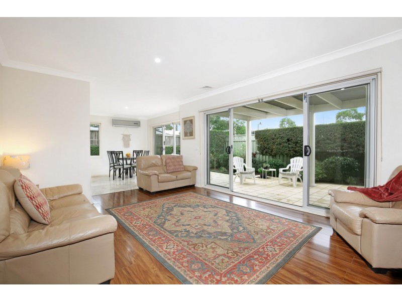 11/4a Tallegalla Street, Unanderra NSW 2526