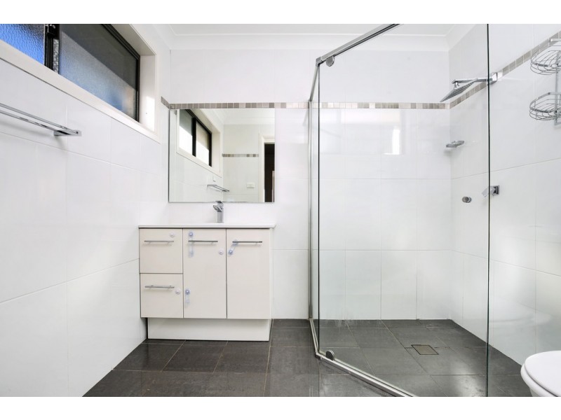 42 Shannon Drive, Albion Park NSW 2527