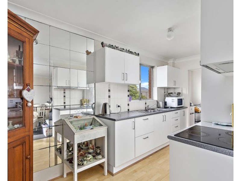 15/9 Collaery Road, Fairy Meadow NSW 2519