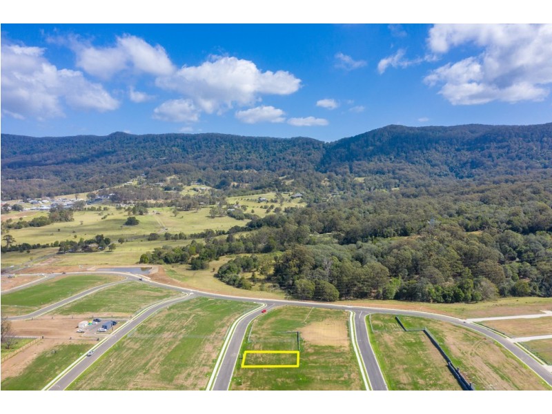 34 Sapphire Road, Kembla Grange NSW 2526