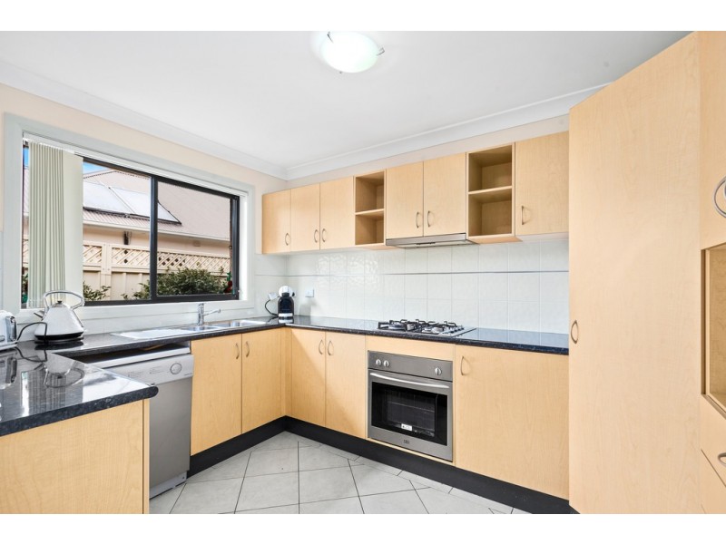 2/40 Hurt Parade, Unanderra NSW 2526