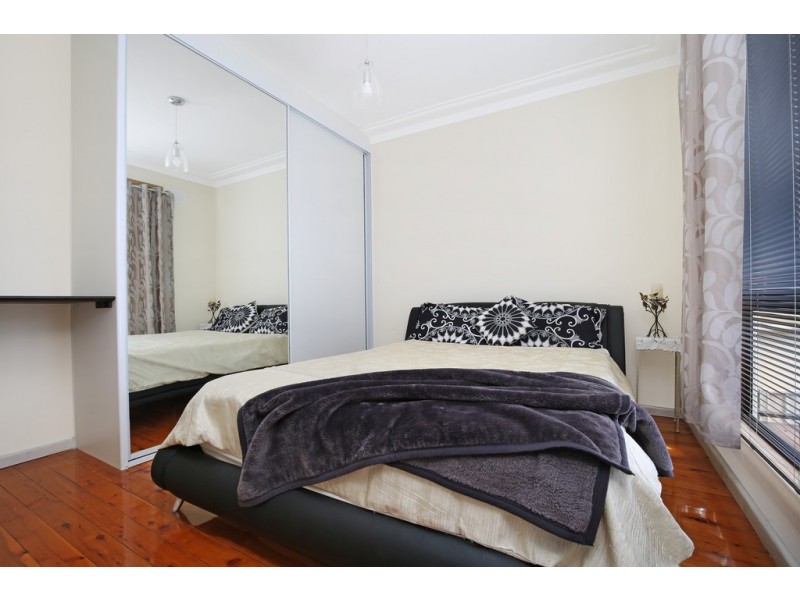 73 Denise Street, Lake Heights NSW 2502