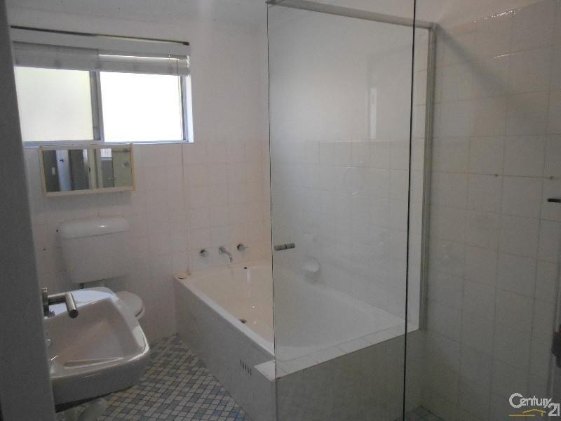 2/21 Campbell Street, Wollongong NSW 2500