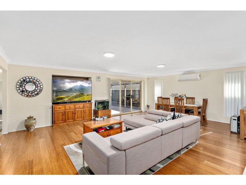 13 Peninsula Avenue, Haywards Bay NSW 2530