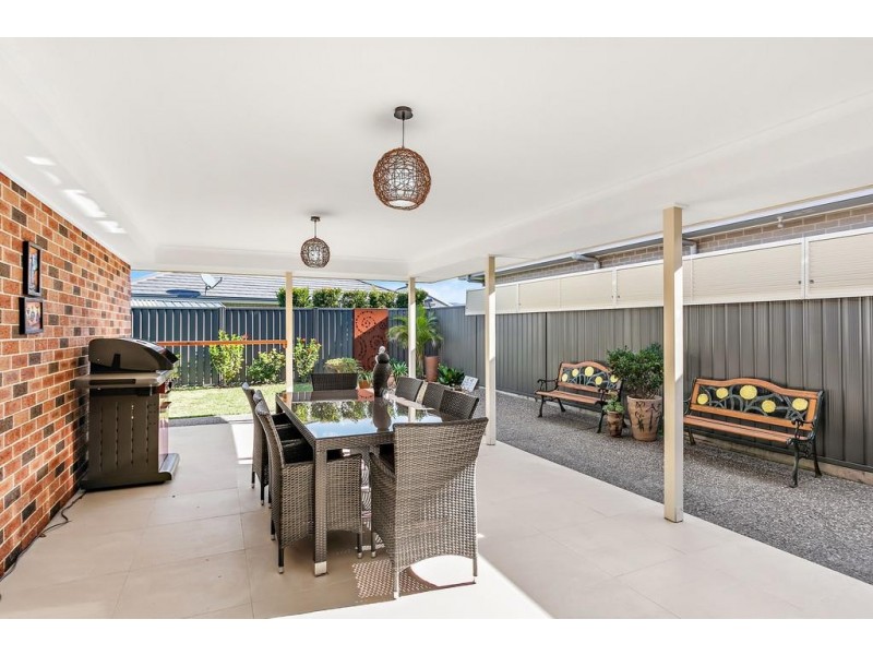 13 Peninsula Avenue, Haywards Bay NSW 2530