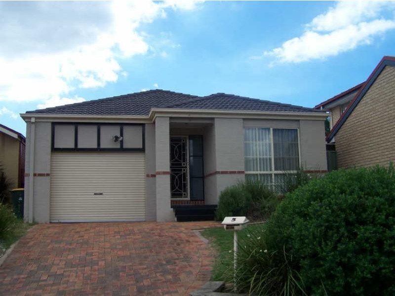 5 Herriott Crescent, Horsley NSW 2530