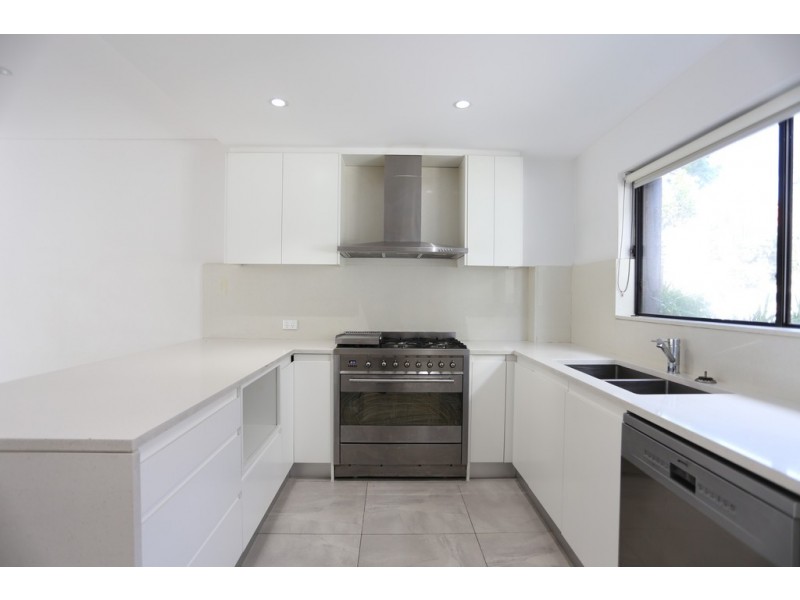 8/1-3 Woodlawn Avenue, Mangerton NSW 2500