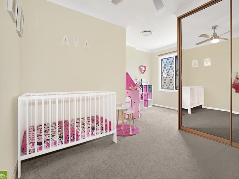 20 Coral Crescent, Unanderra NSW 2526